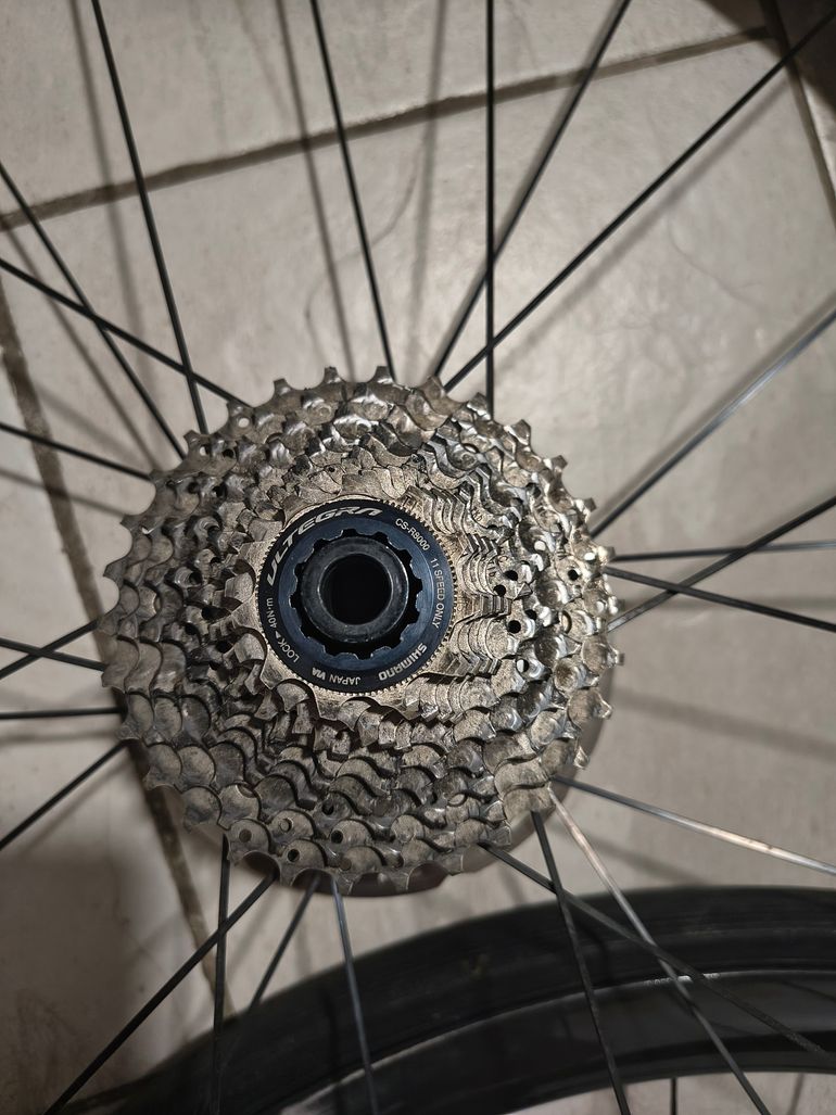 Used Deda Elementi RS4 DB 38mm Carbon Disc Brake Wheelset 2023 bike — image 4 of 6