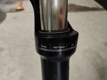 Brugt RockShox Judy 2021 bike — billede 4 af 5