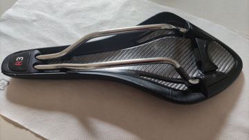 Použité Fizik Arione R3 Ti Saddle bike — obrázek 2 z 3