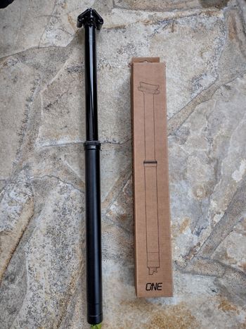 Used Oneup V2 30.9/240 Seatpost bike — image 3 of 4