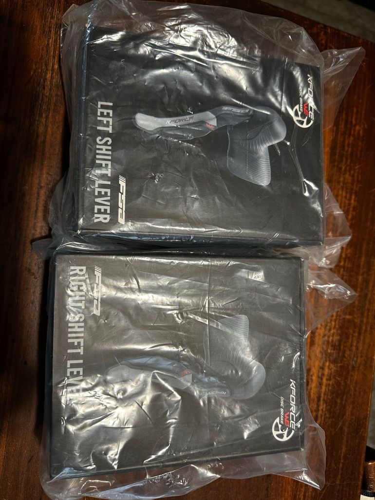 Used Fsa K-Force WE Brake Lever Set bike — image 1 of 3