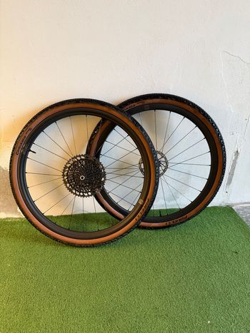 Used Fulcrum Rapid red carbon 2025 bike