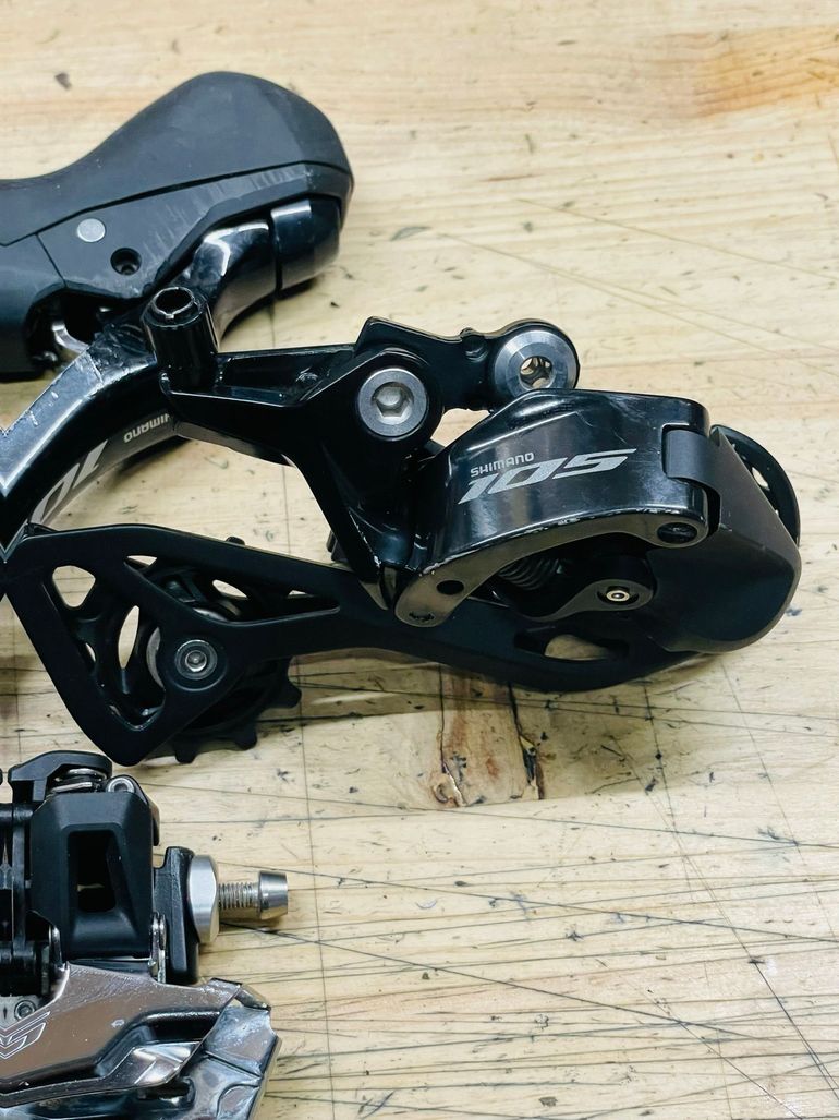 Used Shimano 105 2x12 Mechanical Group bike — image 3 of 5