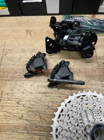 Used Shimano GRX600/800 Groupset bike — image 3 of 5
