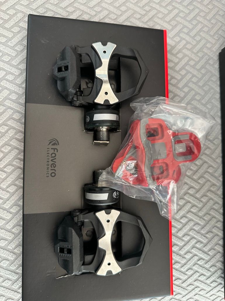 Used Favero Assioma DUO Power Meter Pedals bike — image 2 of 4