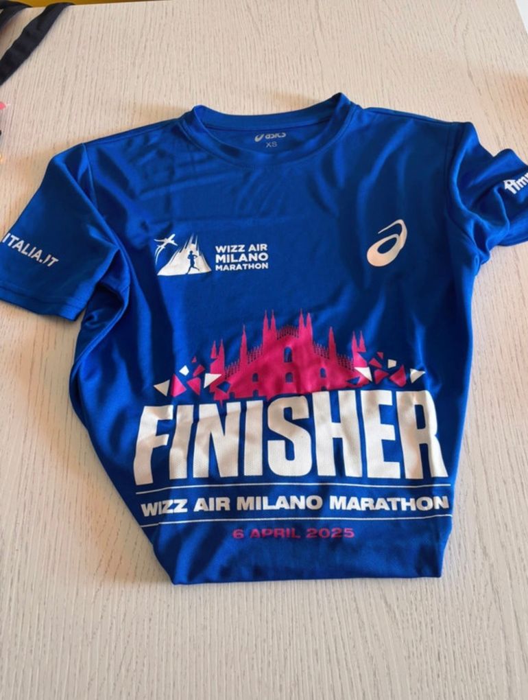 Used Asics Maratona di Milano T shirt 2025 bike — image 1 of 2