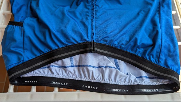 Used Oakley Maglia Ciclismo 2024 bike — image 7 of 9