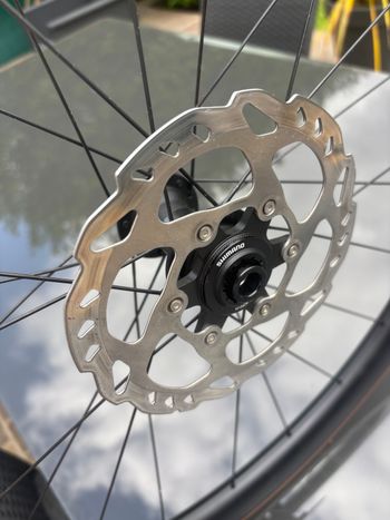 Used Bontrager Aeolus Elite 35V TLR Disc Road Wheel 2024 bike — image 6 of 8