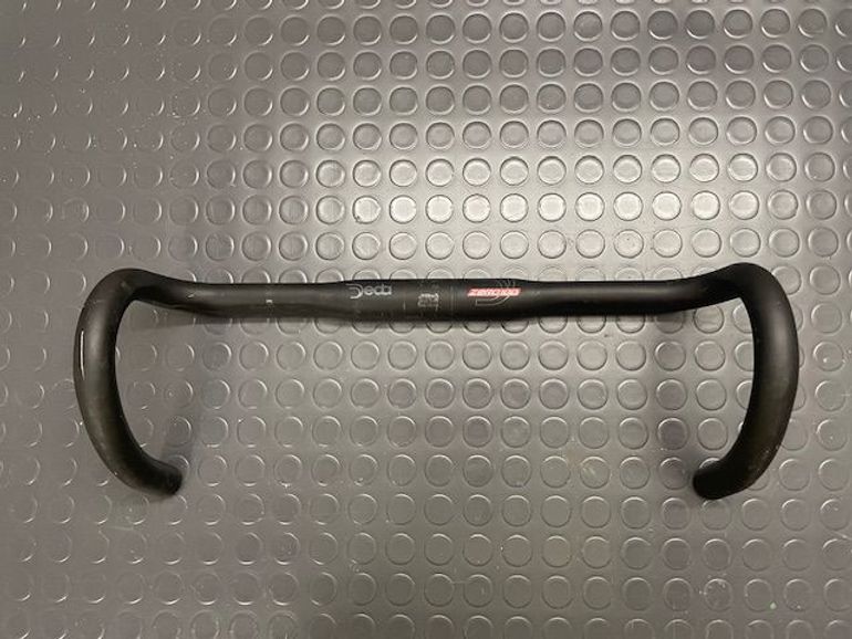 Used Deda Elementi ZERO100 Alloy 440mm RHM 271g bike — image 1 of 5