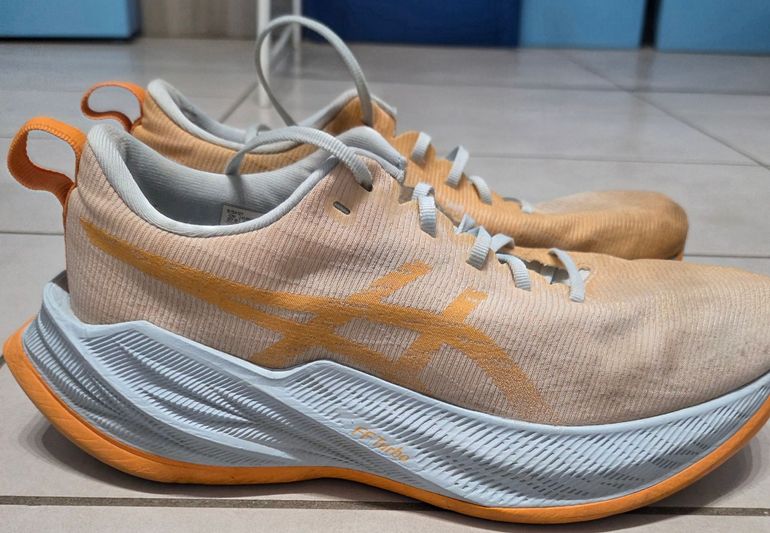 Used Asics Superblast 1 2024 bike — image 1 of 2