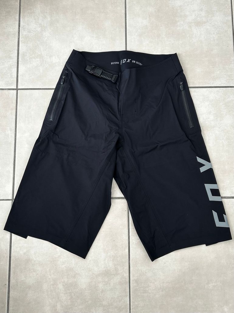 Used Fox Defend Pro Water Jacket bike — image 1 of 11