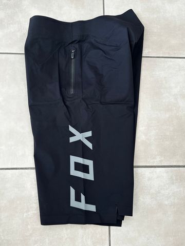 Used Fox Defend Pro Water Jacket bike — image 10 of 11