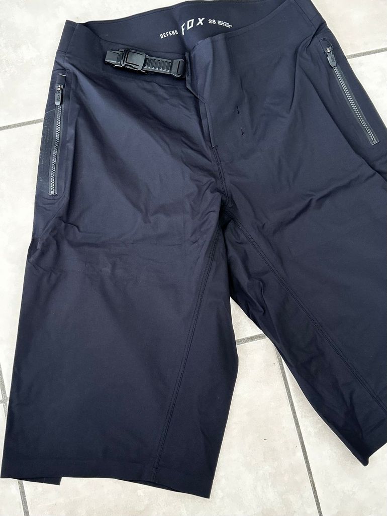 Used Fox Defend Pro Water Jacket bike — image 2 of 11
