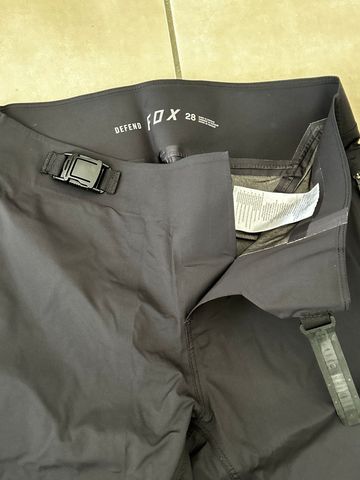 Used Fox Defend Pro Water Jacket bike — image 5 of 11