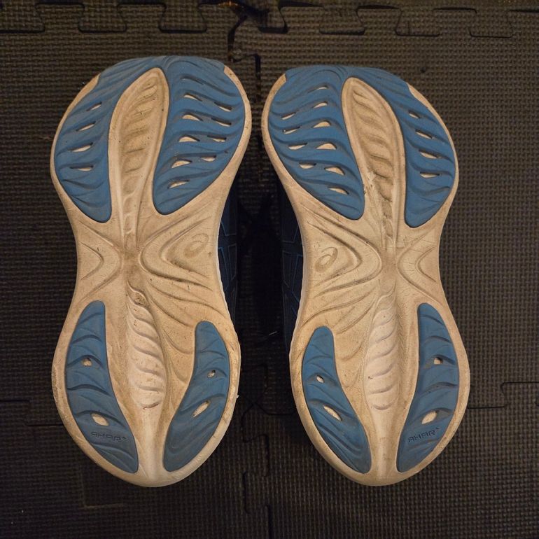 Used Asics Gel-Cumulus 25 bike — image 2 of 2