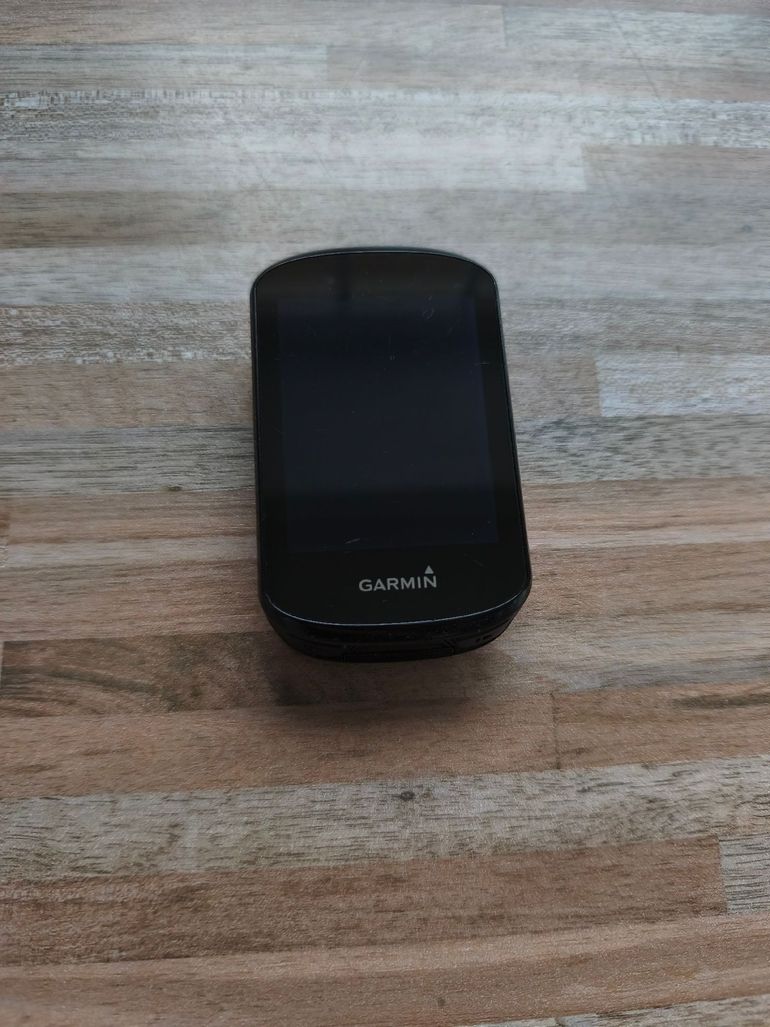 Used Garmin Edge 830 GPS Cycling Computer 2022 bike — image 1 of 3