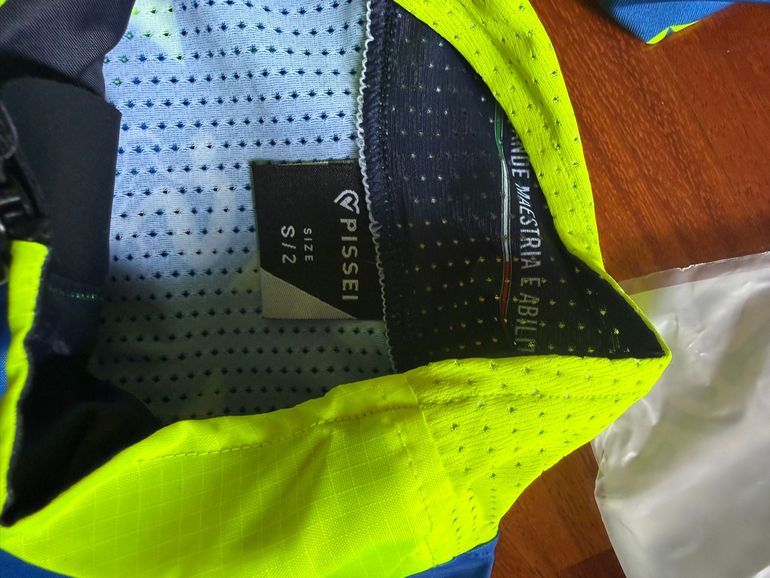 Used Pissei Maglia e gilet 2025 bike — image 3 of 3