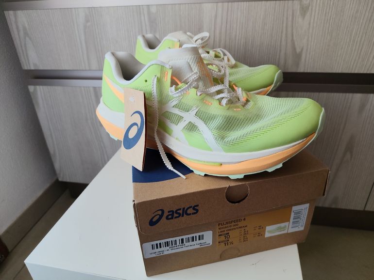 Used Asics Fujispeed 4 2026 bike — image 2 of 6