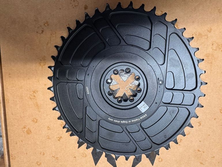 Used Sram Aero Chain Ring 44 AXS 2026 bike — image 2 of 3