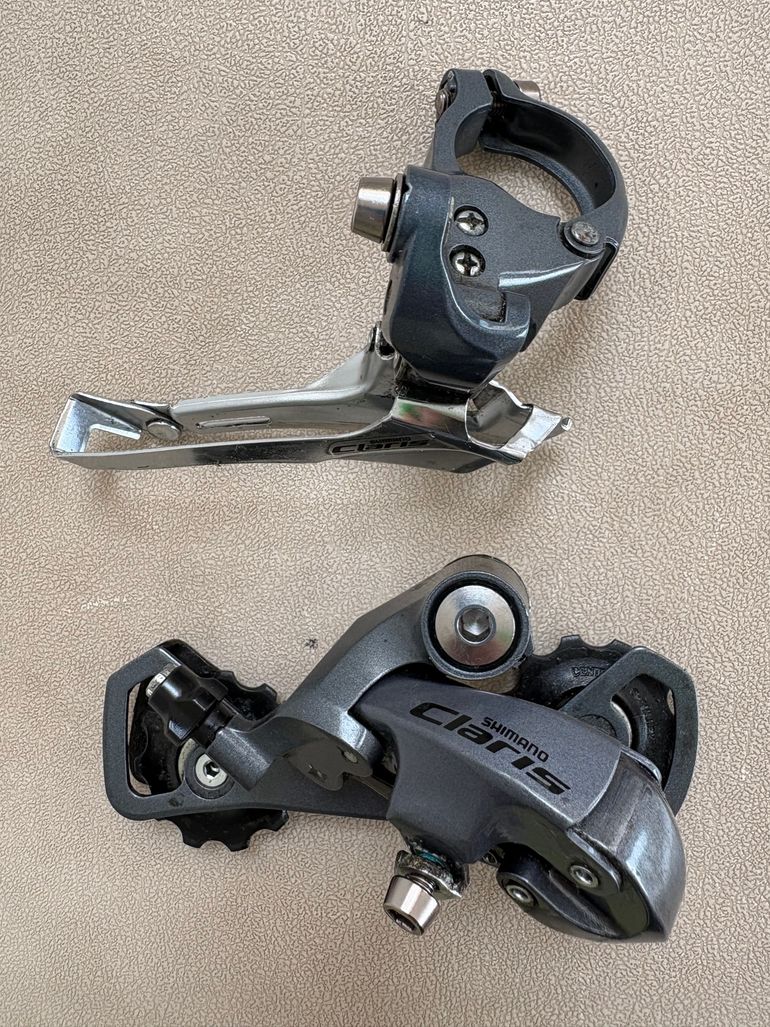Used Shimano Claris deragliatori posteriore-anteriore bike — image 1 of 6