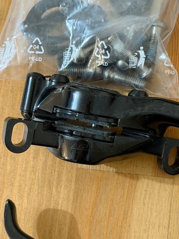 Used Sram Level Ultimate Stealth C1 Carbon Brake Set 2025 bike — image 2 of 3