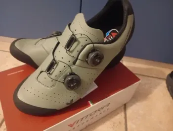 Used Vittoria MTB Shoes 44 2026 bike — image 2 of 6