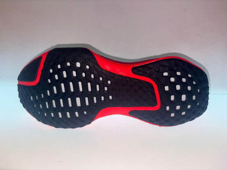 Used Nike ZoomX Invincible Run FK 3 bike — image 2 of 3