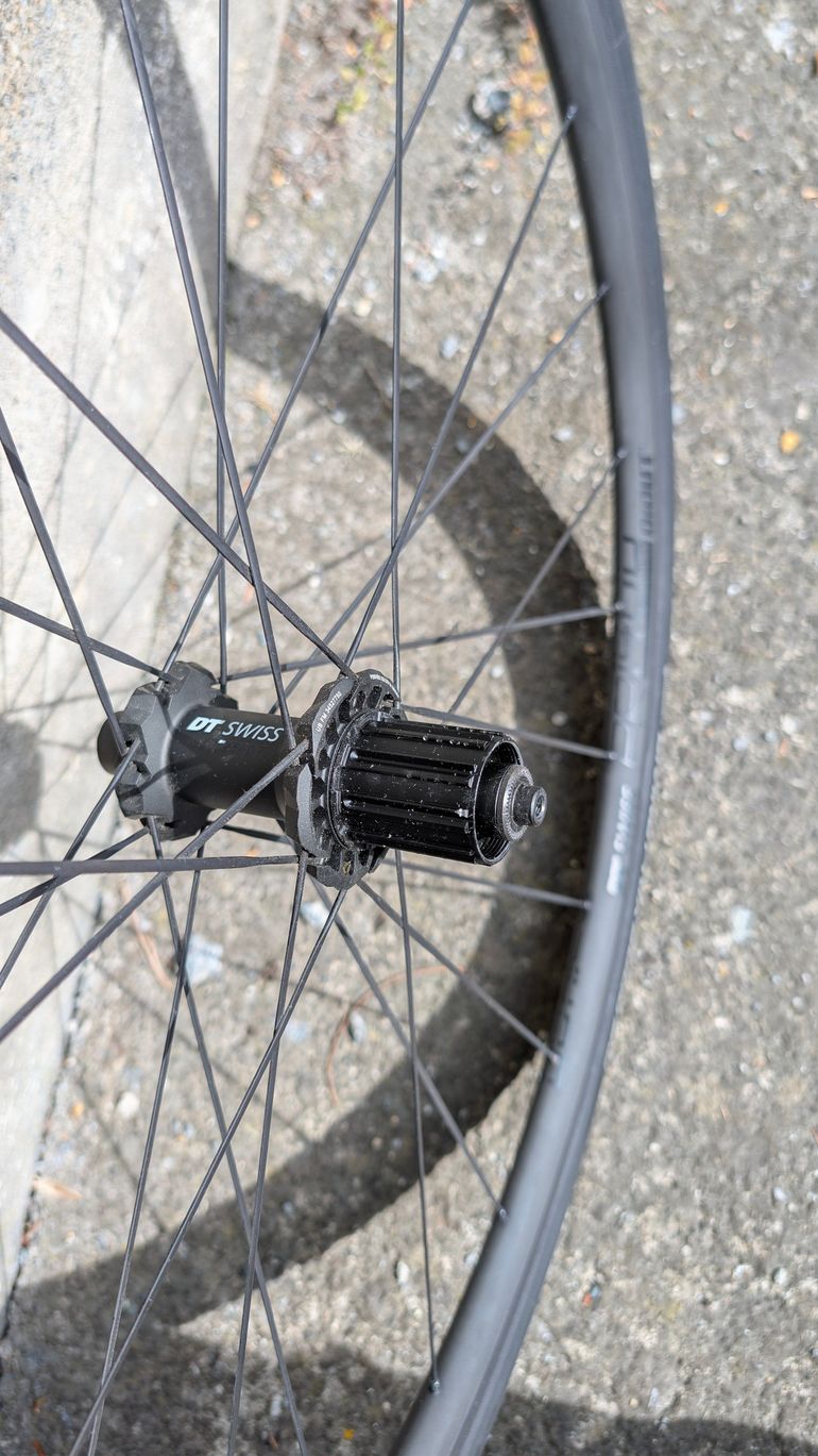 Used Dt Swiss PR 1400 Dicut 21 bike — image 13 of 15