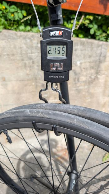 Used Dt Swiss PR 1400 Dicut 21 bike — image 2 of 15