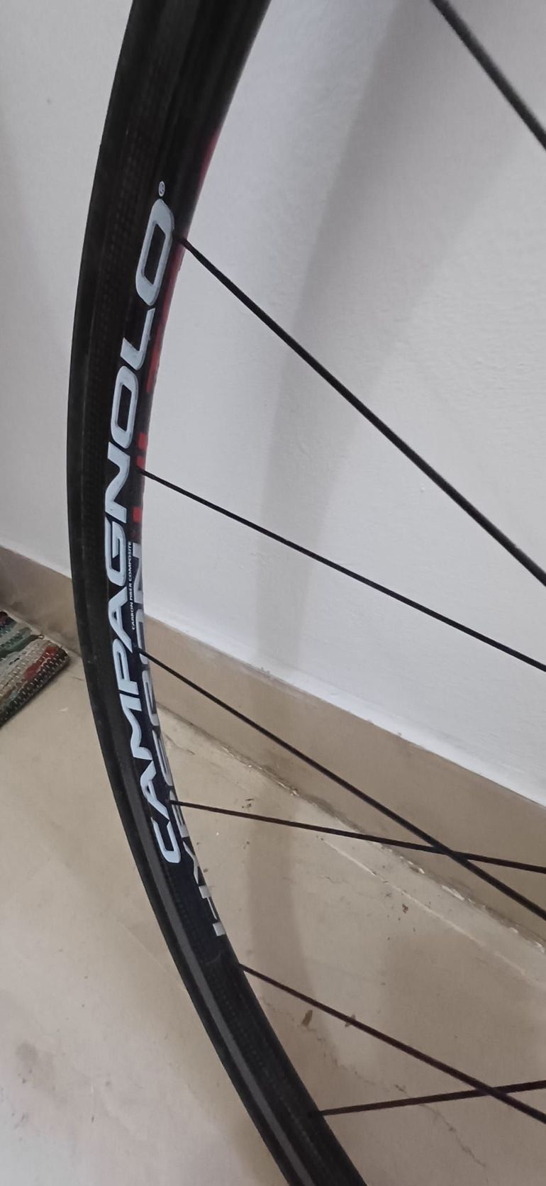 Used Campagnolo Hyperon Ultra Two Carbon Clincher Wheelset bike — image 15 of 16