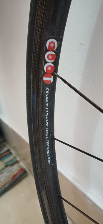Used Campagnolo Hyperon Ultra Two Carbon Clincher Wheelset bike — image 2 of 16