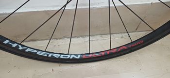 Used Campagnolo Hyperon Ultra Two Carbon Clincher Wheelset bike — image 3 of 16