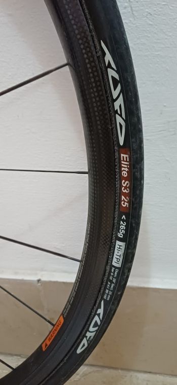 Used Campagnolo Hyperon Ultra Two Carbon Clincher Wheelset bike