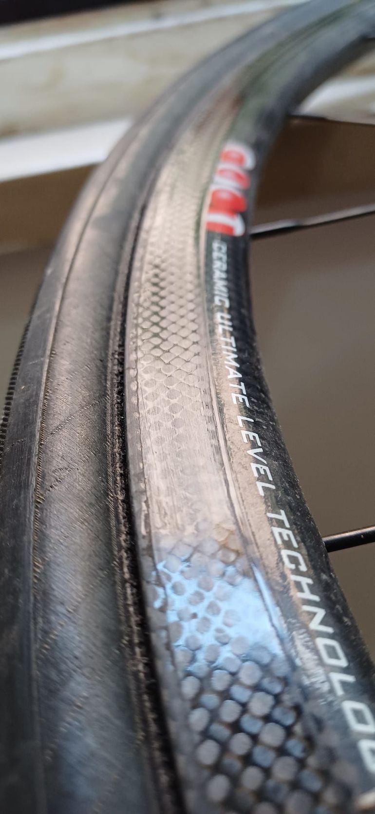 Used Campagnolo Hyperon Ultra Two Carbon Clincher Wheelset bike — image 4 of 16