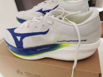 Used Mizuno Hyperwarp Elite 2026 bike — image 2 of 6