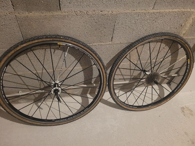 Gebrauchtes Mavic Ksyrium SLR Wheelset 2013 bike — Bild 1 von 8