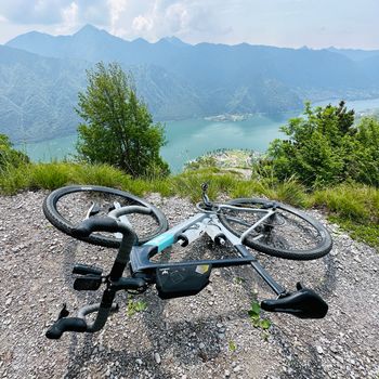 Used Apidura BOLT-ON TOP TUBE PACK 1L bike — image 3 of 4