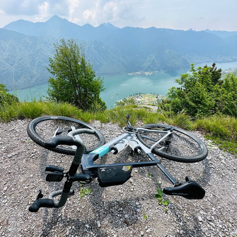 Used Apidura BOLT-ON TOP TUBE PACK 1L bike — image 3 of 4