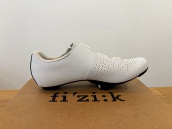 Used Fizik Tempo Decos Carbon White 40.5 bike — image 7 of 10