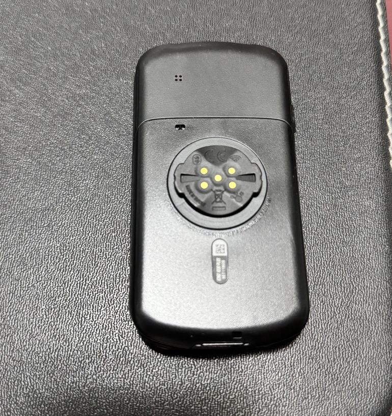 Used Garmin Edge 1030 GPS Bike Computer bike — image 1 of 2