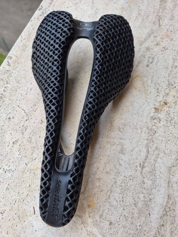 Used Selle Italia SLR 3D Carbon Saddle 2025 bike — image 2 of 7