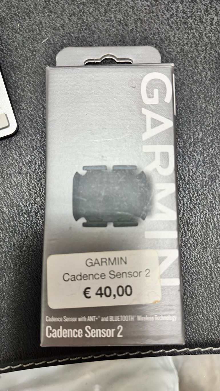 Used Garmin Cadence Sensor 2021 bike — image 1 of 2