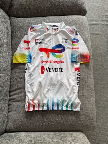 Used roulemaillot Ensemble cuissard maillot vélo Total Energies 2026 bike — image 2 of 5