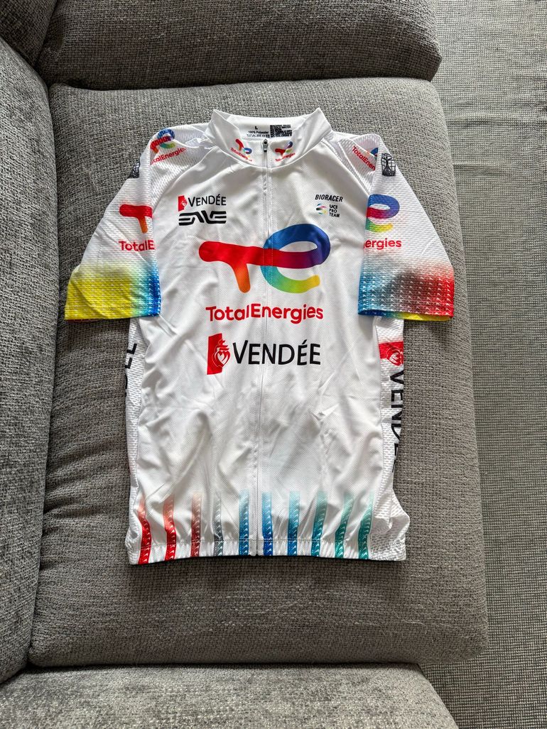 Used roulemaillot Ensemble cuissard maillot vélo Total Energies 2026 bike — image 2 of 5