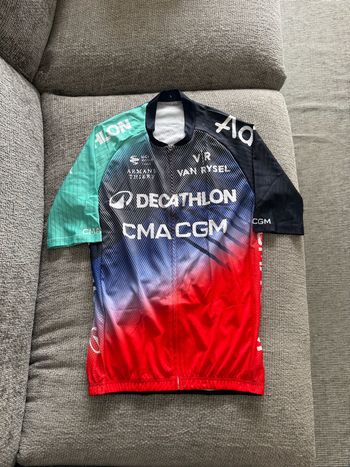 Used roulemaillot Ensemble cuissard maillot vélo Décathlon - CMA CGM 2026 bike — image 2 of 5