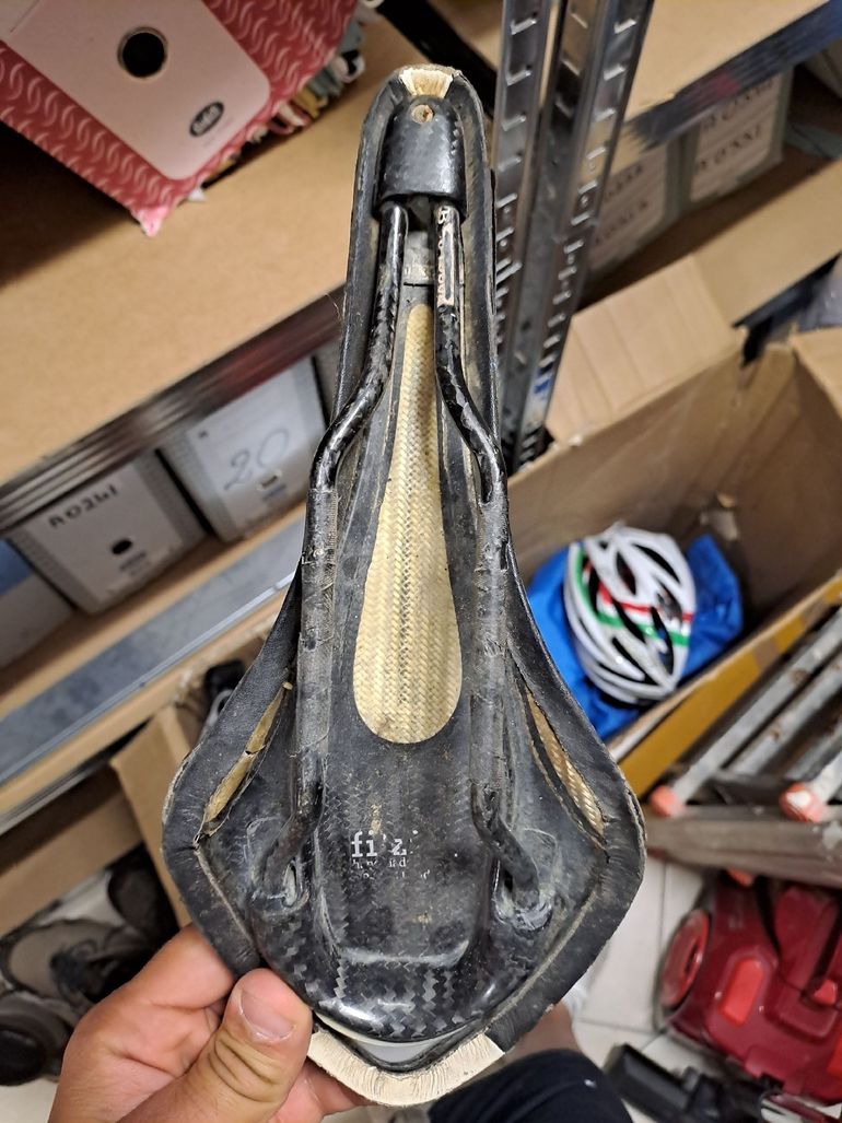 Used Fizik Sella 2015 bike — image 2 of 4