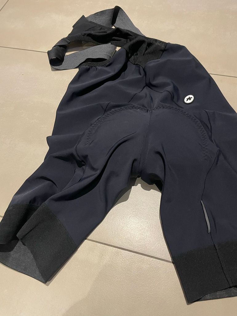 Used Assos Radhose Größe M neuwertig 2025 bike — image 4 of 6