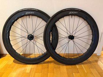 Used Zipp 454 NSW Tubeless Disc Brake Wheel 2024 bike