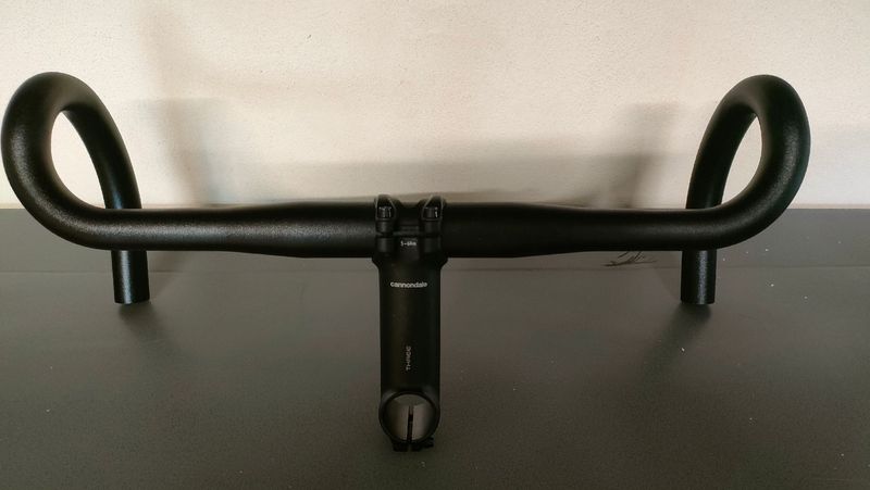 Used Cannondale three 2022 bike — image 2 of 6