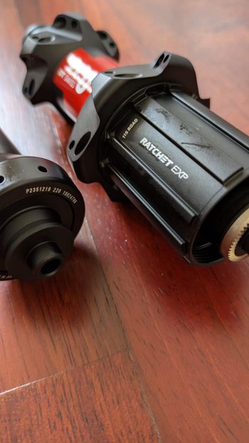 Used Dt Swiss 240 Classic Hub Set 9x100 / 9x130 QR bike — image 2 of 5